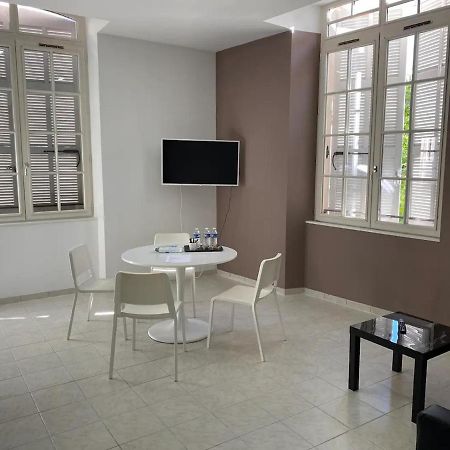 Five Stars C6 Aparthotel มาร์กเซย ภายนอก รูปภาพ
